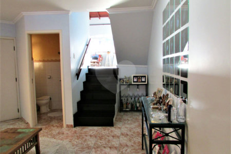 Casa à venda com 3 suítes em Jardim Regina, São Paulo, SP