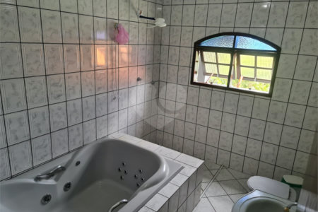 Sobrado para alugar com 3 quartos, sendo 2 suítes, em Jardim Paulista, Atibaia, SP