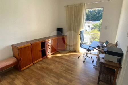 Casa à venda com 4 suítes no condomínio Aruã, Mogi das Cruzes - SP