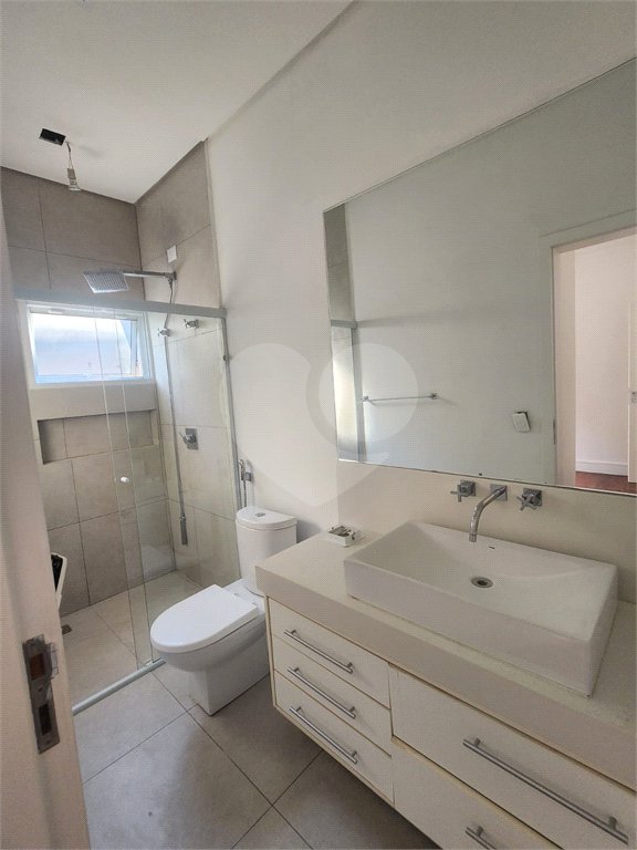 Casa à venda ou para alugar com 4 suítes no condomínio Residencial Jaguary, São José dos Campos - SP