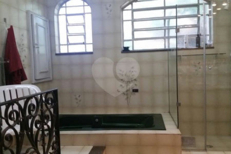 Casa à venda com 3 quartos, sendo 1 suíte, em Butantã, São Paulo, SP