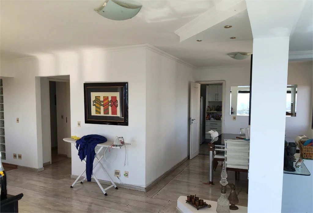Apartamento à venda com 4 quartos, sendo 2 suítes, em Fazenda Morumbi, São Paulo, SP