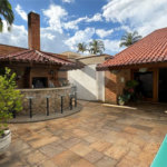 Casa à venda com 5 quartos, sendo 2 suítes,  no condomínio Village D'avignon, Sorocaba - SP