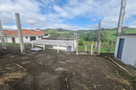 Sítio à venda com 8 quartos, sendo 1 suíte, em Bairro do Laranjal, Atibaia, SP
