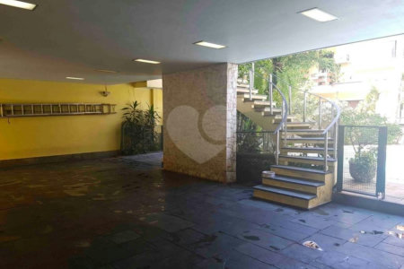 Casa à venda com 7 quartos, sendo 2 suítes, em Brooklin Paulista, São Paulo, SP