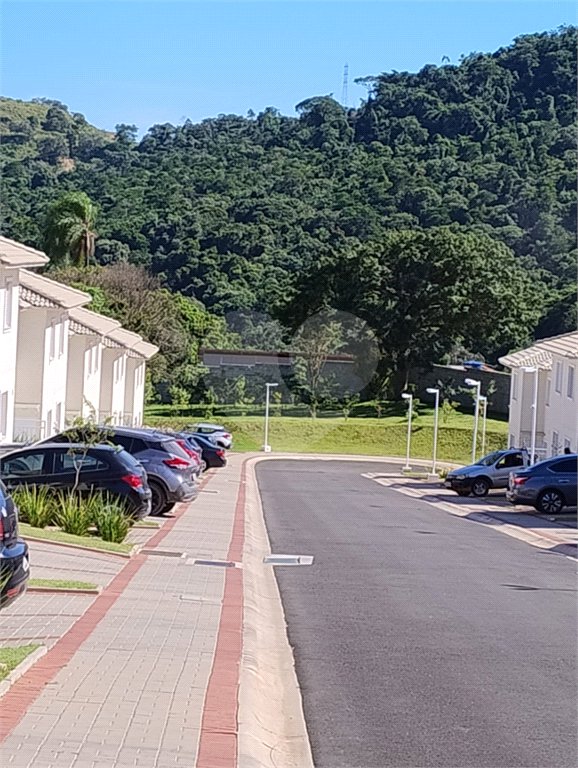Casa para alugar com 3 quartos, sendo 1 suíte, no condomínio Vila Quinta dos Manacás, Vinhedo - SP