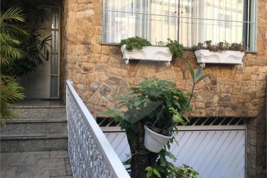 Sobrado à venda com 3 quartos, sendo 1 suíte, em Tremembé, São Paulo, SP