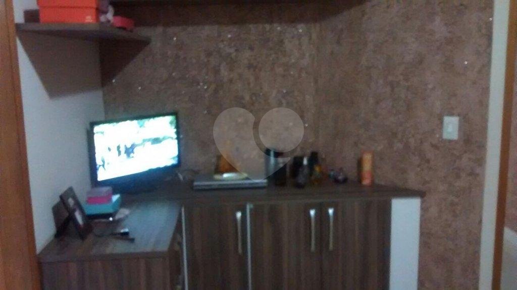 Sobrado à venda com 3 quartos, sendo 1 suíte, em Jardim Las Vegas, Guarulhos, SP