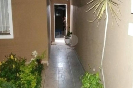 Casa à venda com 2 quartos em Parque Ipê, São Paulo, SP