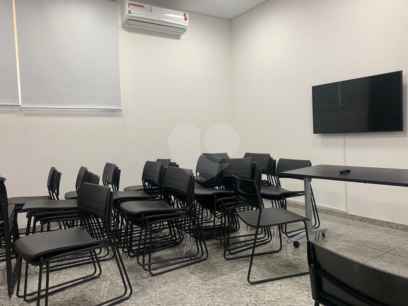 Sala à venda em Vila Guarani (z Sul), São Paulo, SP