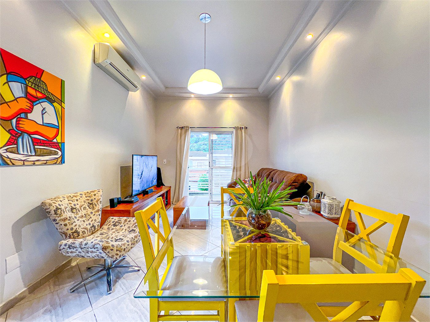 Casa à venda com 3 quartos, sendo 1 suíte,  no condomínio 658, São Paulo - SP