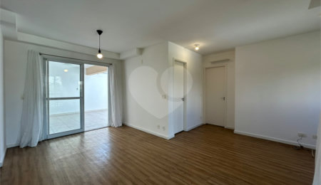 Cobertura à venda com 2 quartos, sendo 1 suíte,  em Vila Pompéia, São Paulo, SP