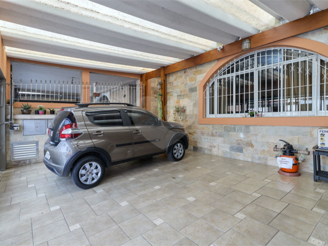 Sobrado à venda com 3 quartos, sendo 1 suíte,  em Jardim Prudência, São Paulo, SP