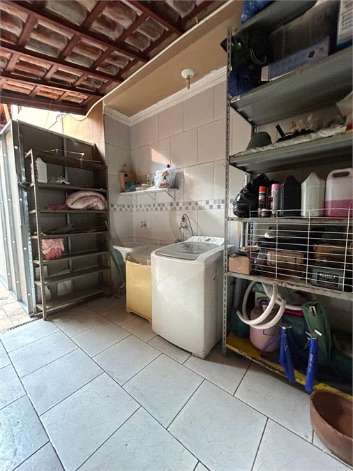 Sobrado à venda com 3 quartos, sendo 1 suíte,  em Jardim Regina, Indaiatuba, SP