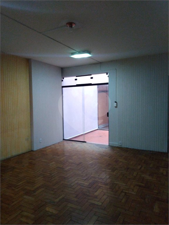 Sobrado à venda com 3 quartos em Vila Cordeiro, São Paulo, SP