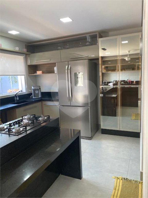 Casa à venda com 3 suítes no condomínio Campos do Conde I, Paulínia - SP