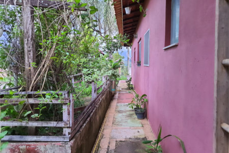 Chácara à venda com 3 quartos, sendo 2 suítes,  em Estância San Remo, Atibaia, SP