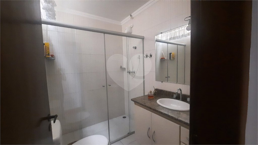 Casa à venda com 4 quartos, sendo 1 suíte,  em Vila Rosália, Guarulhos, SP