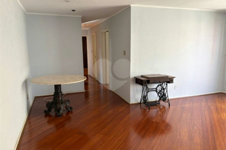 Apartamento à venda ou para alugar com 3 quartos, sendo 1 suíte,  em Pinheiros, São Paulo, SP