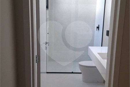 Casa a venda com 04 suítes área gourmet e 6 vagas para autos em condominio fechado Atibaia