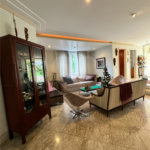 Casa à venda com 5 suítes no condomínio Residencial Bougainville, Campinas - SP