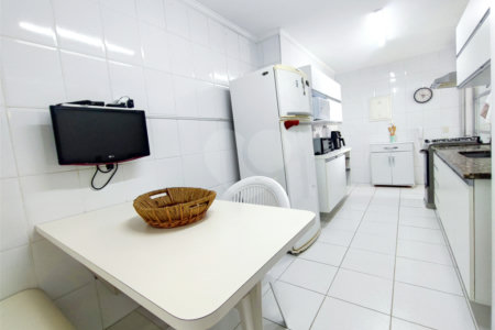 Apartamento à venda com 3 quartos, sendo 1 suíte, em Alto da Boa Vista, São Paulo, SP