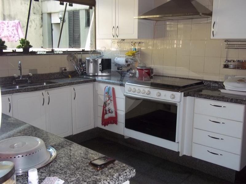 Sobrado à venda com 3 quartos, sendo 2 suítes, em Jardim São Bento, São Paulo, SP