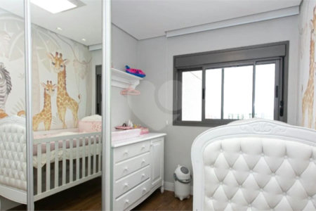Apartamento à venda com 2 quartos, sendo 1 suíte, em Chácara Seis de Outubro, São Paulo, SP