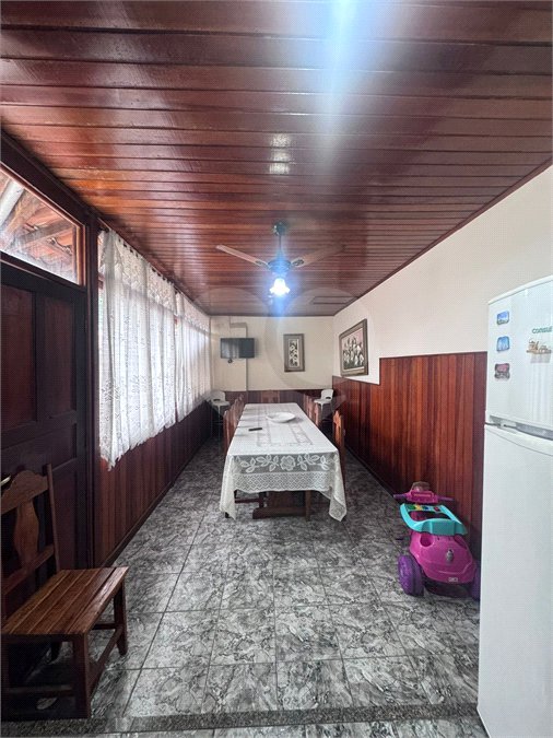 Casa à venda com 5 quartos, sendo 1 suíte, no condomínio Pedra Bonita, Rio de Janeiro - RJ