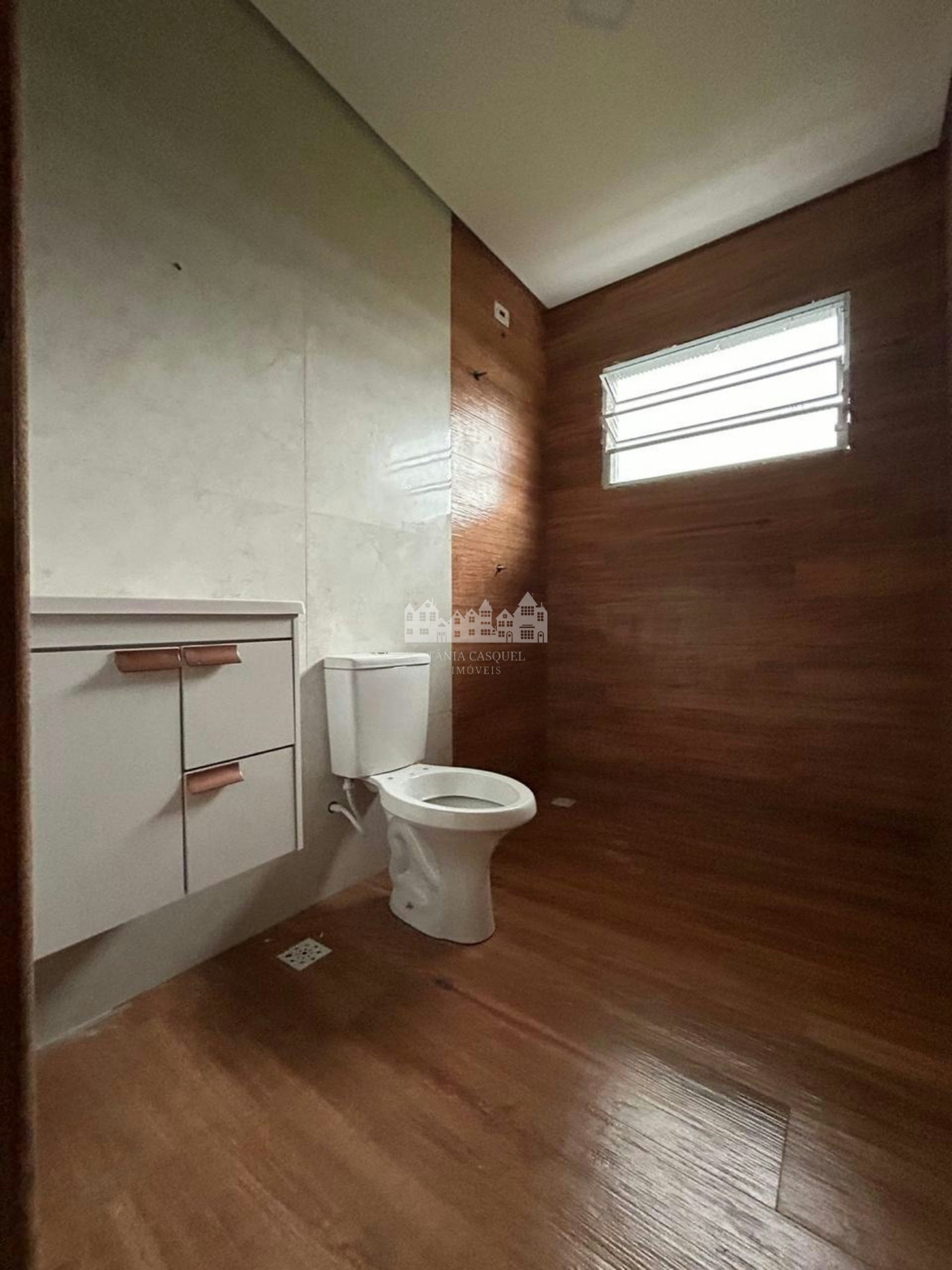 Casa à venda com 2 quartos, sendo 1 suíte, em Parque Hortência, Bom Jesus dos Perdões, SP