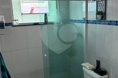 Casa à venda com 4 suítes em Vila Lavínia, Mogi das Cruzes, SP