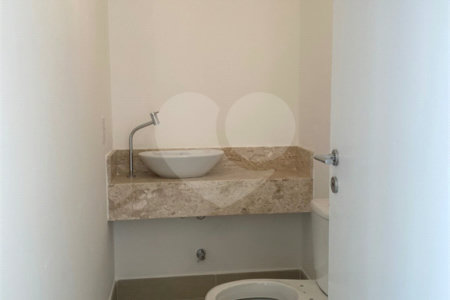 Apartamento à venda com 2 suítes em Santo Amaro, São Paulo, SP