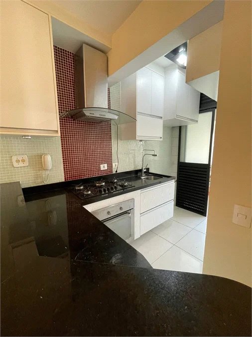 Apartamento à venda com 2 quartos, sendo 1 suíte,  em Vila Suzana, São Paulo, SP