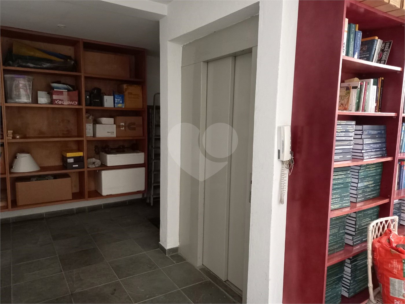 Casa à venda com 5 quartos, sendo 4 suítes, em Jardim São Bento, São Paulo, SP
