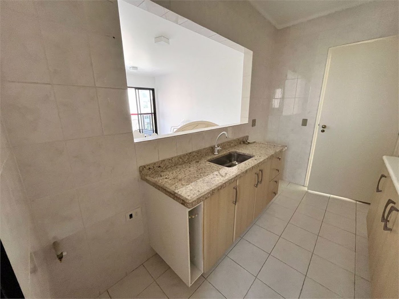 Apartamento Residencial à venda, Enseada, Guarujá - AP0868.