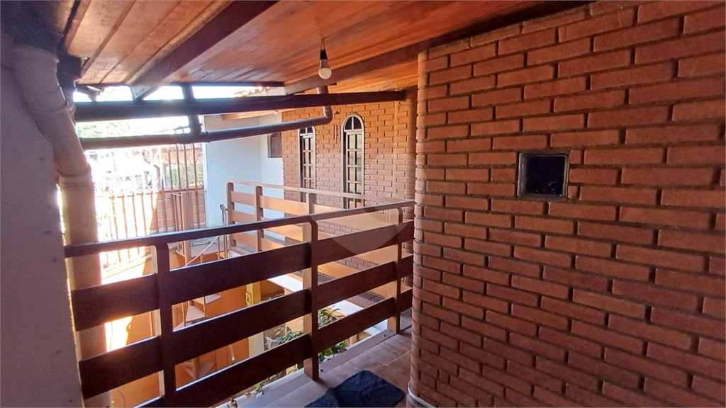 Sobrado à venda com 5 quartos, sendo 2 suítes,  em Parque Continental, São Paulo, SP
