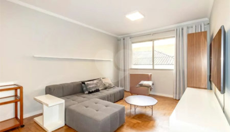 Apartamento à venda com 3 quartos, sendo 1 suíte, em Moema, São Paulo, SP