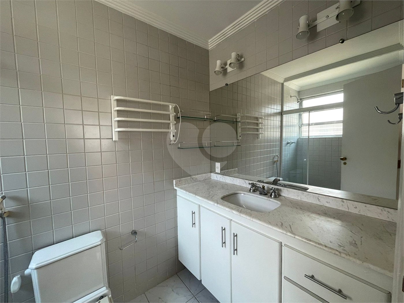 Apartamento à venda com 3 quartos, sendo 1 suíte, em Itaim Bibi, São Paulo, SP