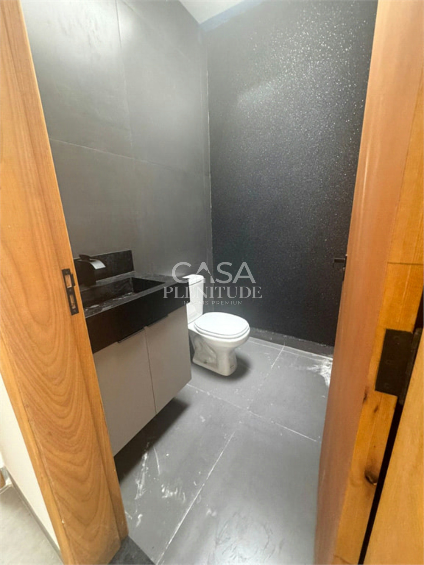 Terreno em condomínio à venda com 3 quartos, sendo 1 suíte, em Wanel Ville, Sorocaba, SP