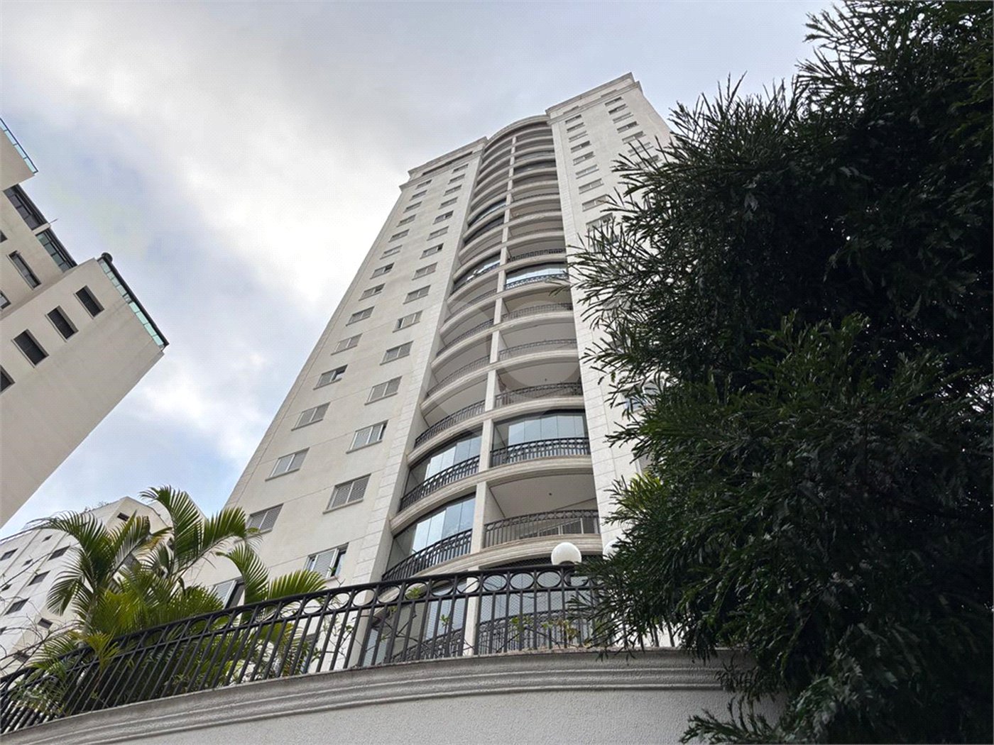 Apartamento à venda com 3 quartos, sendo 2 suítes, em Santana, São Paulo, SP