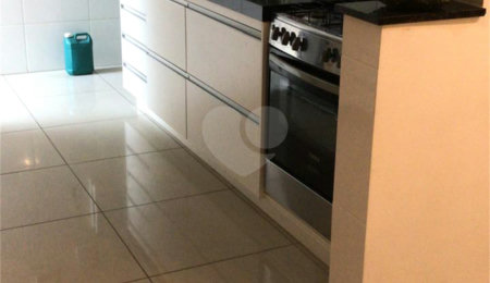 Casa à venda com 3 quartos, sendo 1 suíte, no condomínio Horto Florestal II, Sorocaba - SP