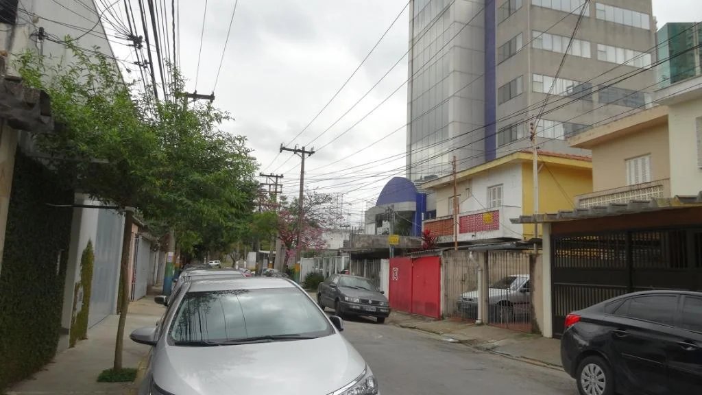 Sobrado à venda com 3 quartos, sendo 1 suíte, em Cidade Monções, São Paulo, SP