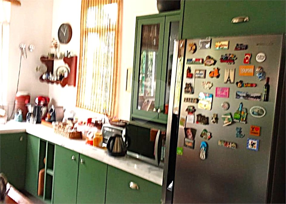 Casa à venda com 4 quartos, sendo 2 suítes,  no condomínio Vivenda do Lago, Sorocaba - SP