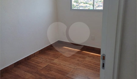 Apartamento à venda com 2 quartos em Jardim do Lago, São Paulo, SP