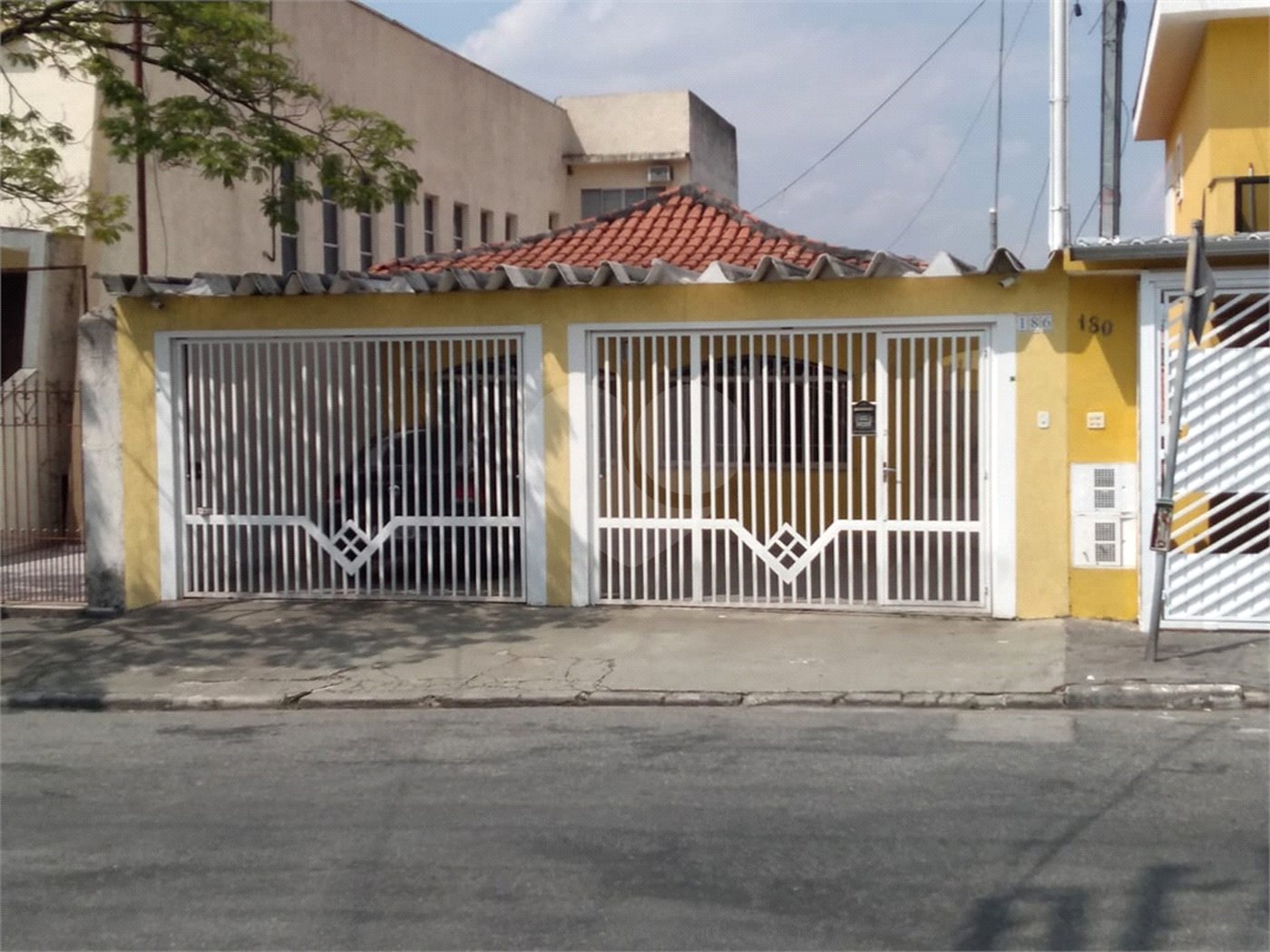 Casa Térrea à venda com 4 quartos, sendo 1 suíte, em Vila Medeiros, São Paulo, SP