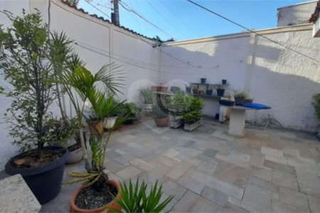 Casa à venda com 4 quartos, sendo 2 suítes, em MORUMBI, São Paulo, SP