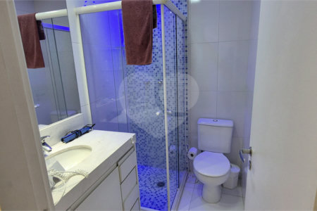 Casa à venda com 4 quartos, sendo 2 suítes,  no condomínio Aromaz, São Bernardo do Campo - SP