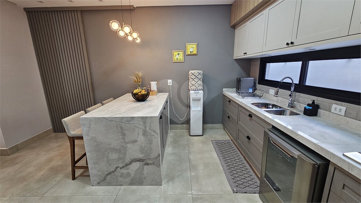 Casa à venda com 4 suítes no condomínio Residencial Helvetia Park, Indaiatuba - SP