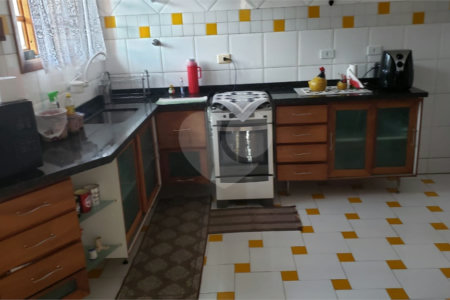 Casa à venda com 3 quartos, sendo 1 suíte, em Jardim das Flores, Atibaia, SP