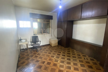 Sobrado à venda ou para alugar com 4 quartos, sendo 1 suíte,  em Parque Colonial, São Paulo, SP